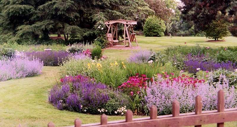 What Is An English Garden Design